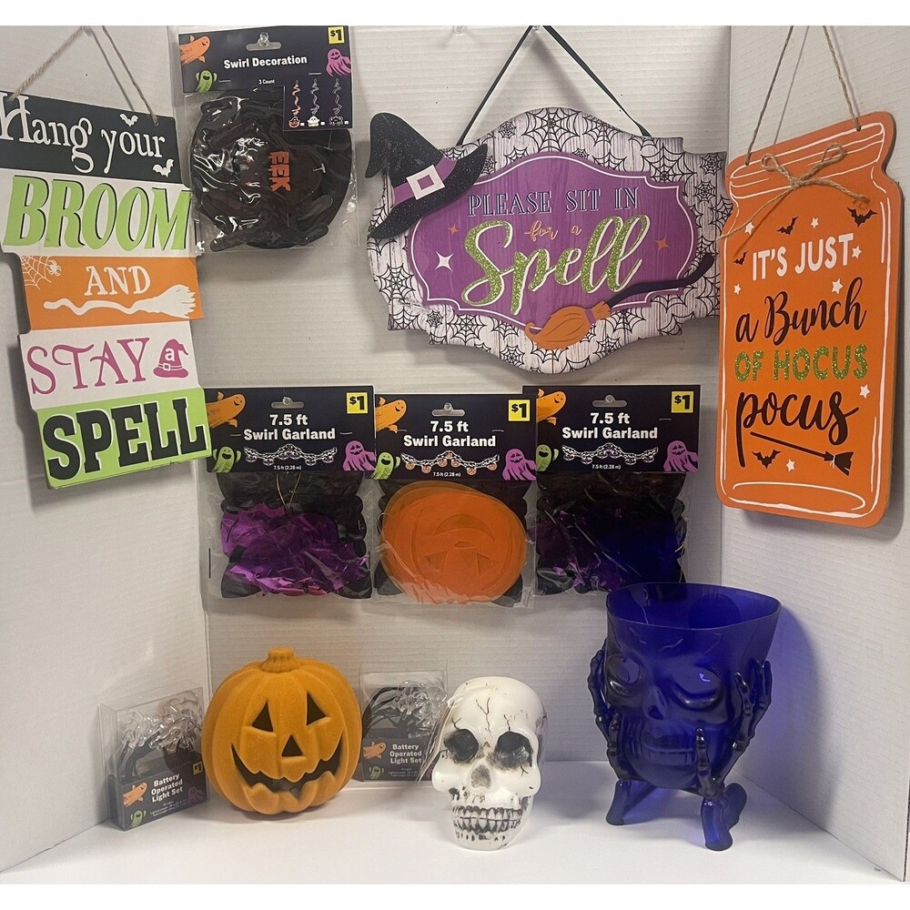Halloween decorations: Bleeding Skull Candle, Wall Signs, Garland,candydish #654
